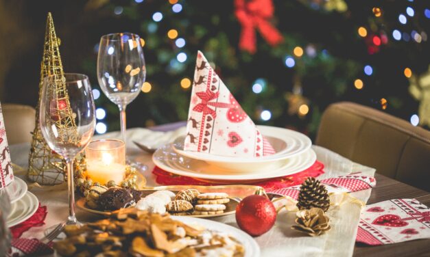 Preparativos Navidad: Creando una Mesa Navideña Festiva