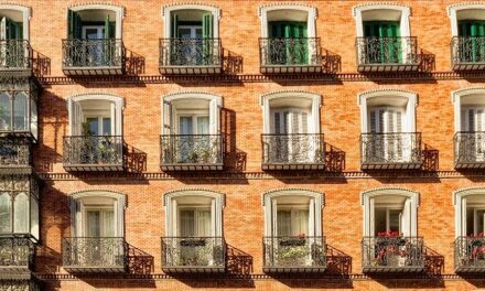 Escasez de oferta de viviendas y tendencias en el mercado residencial español en 2024