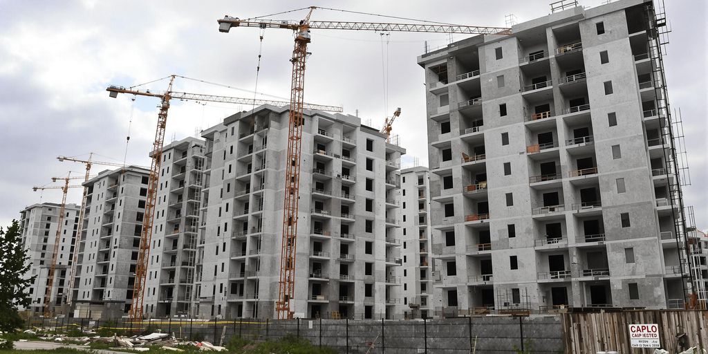 Por qué faltan casas en España: se tarda más de 15 años en construir una promoción